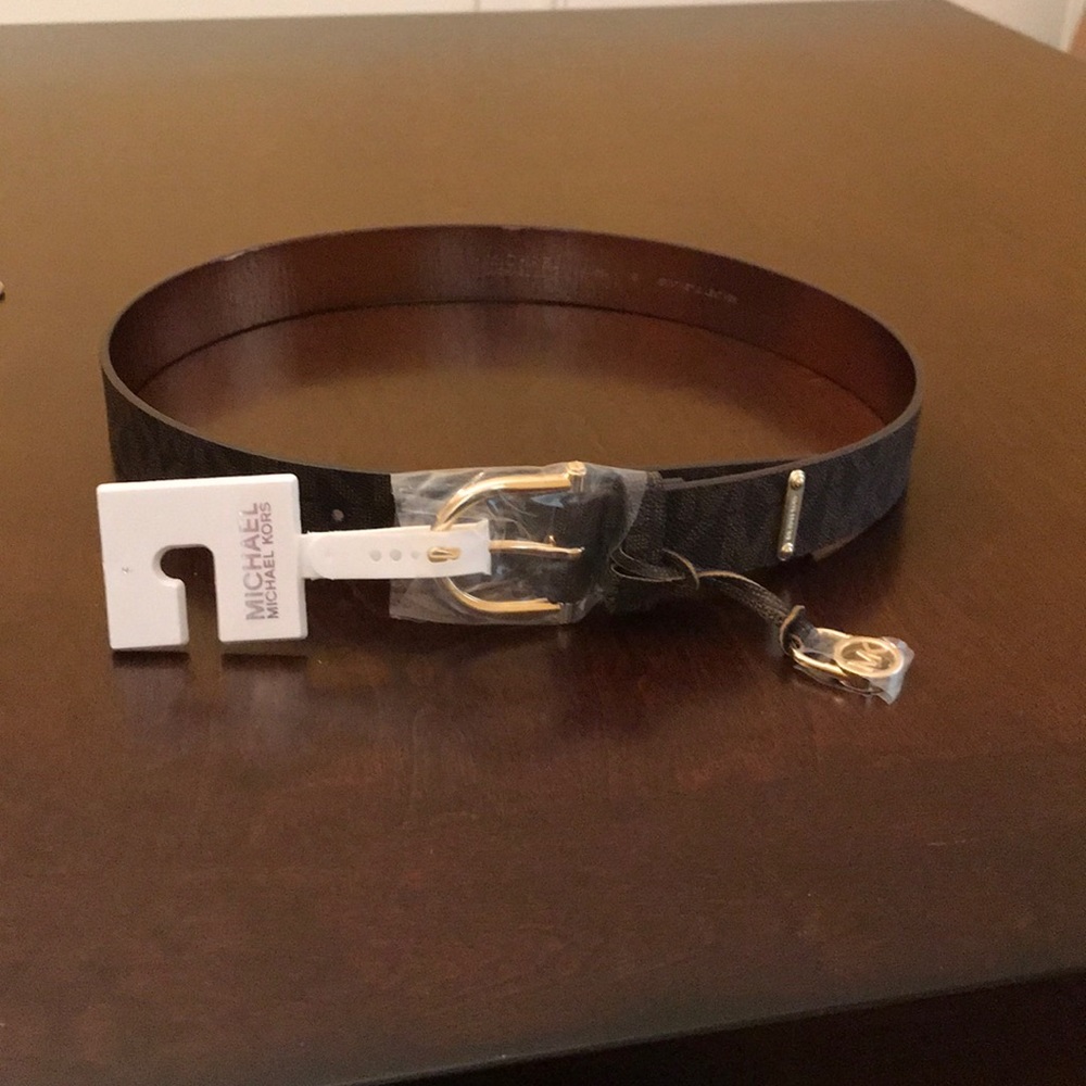 Michael Kors Monogrammed Belt - Picture 2 of 2